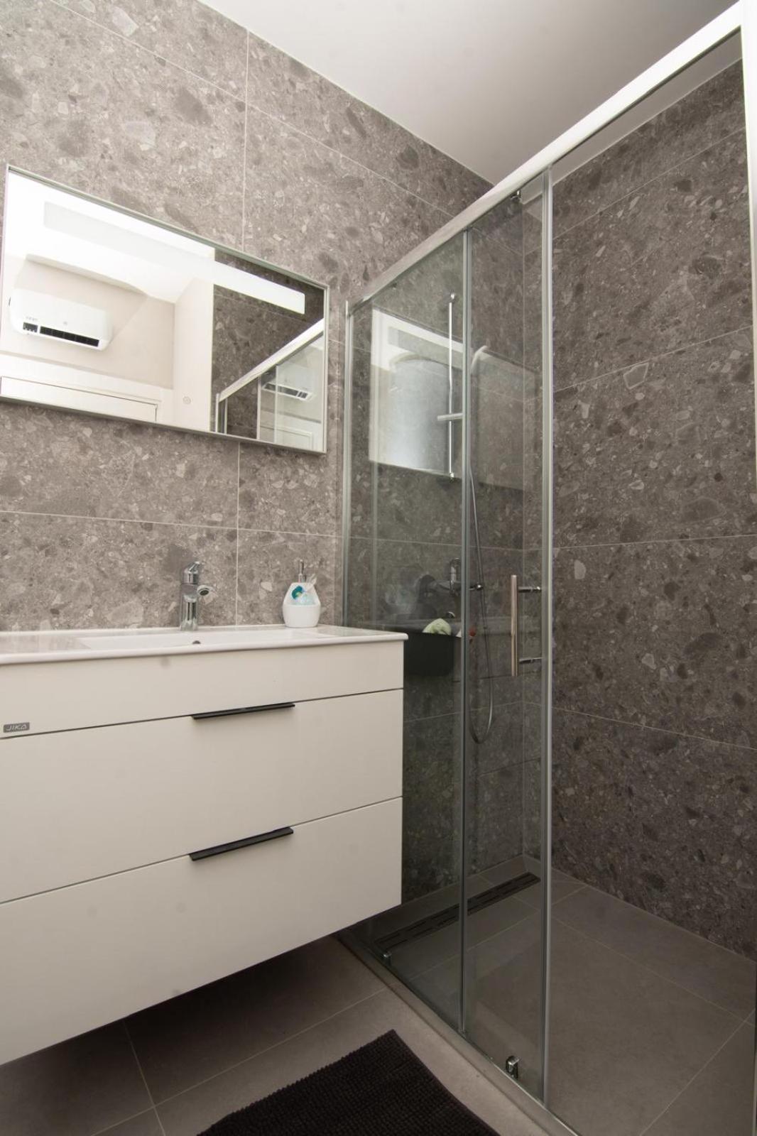 Studio Apartman Apollonia 锡尼 外观 照片