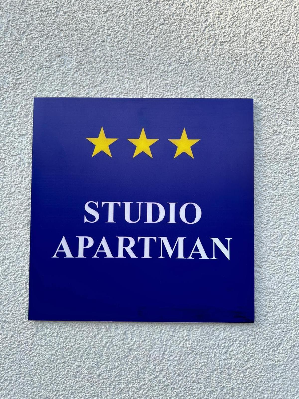 Studio Apartman Apollonia 锡尼 外观 照片